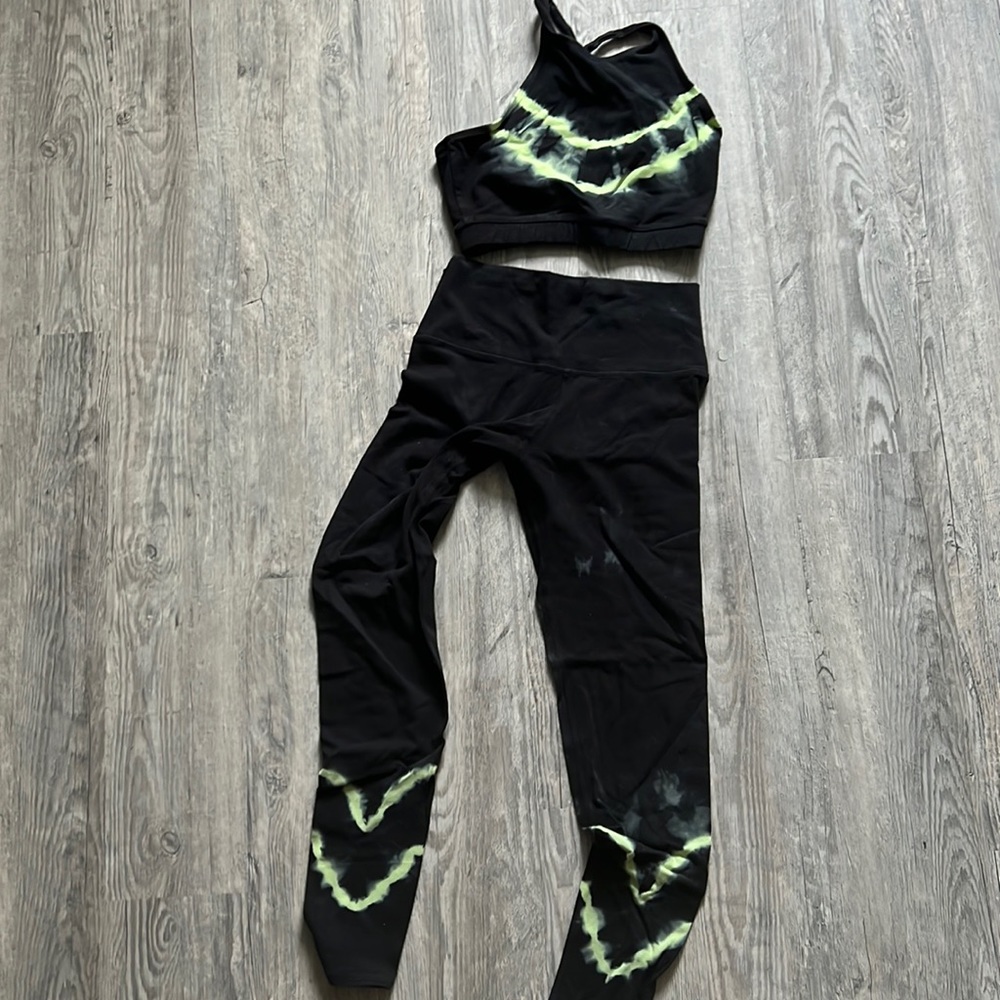 Electric and Rose workout Set